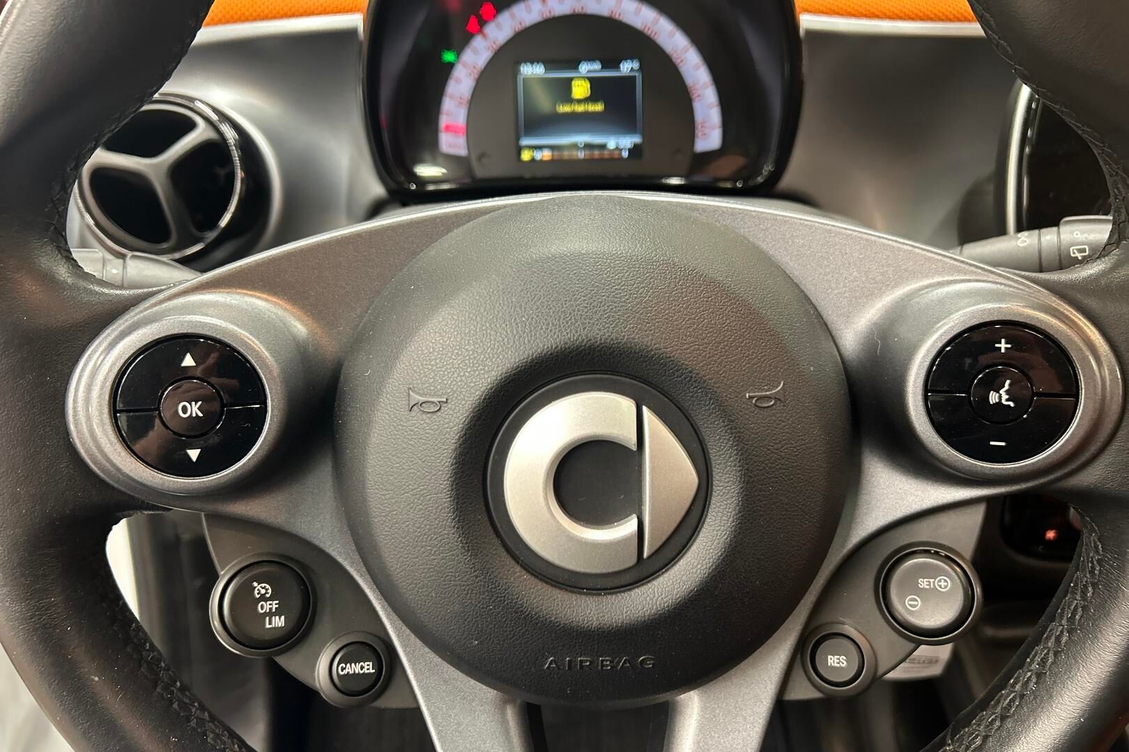 smart forfour iso kuva 13
