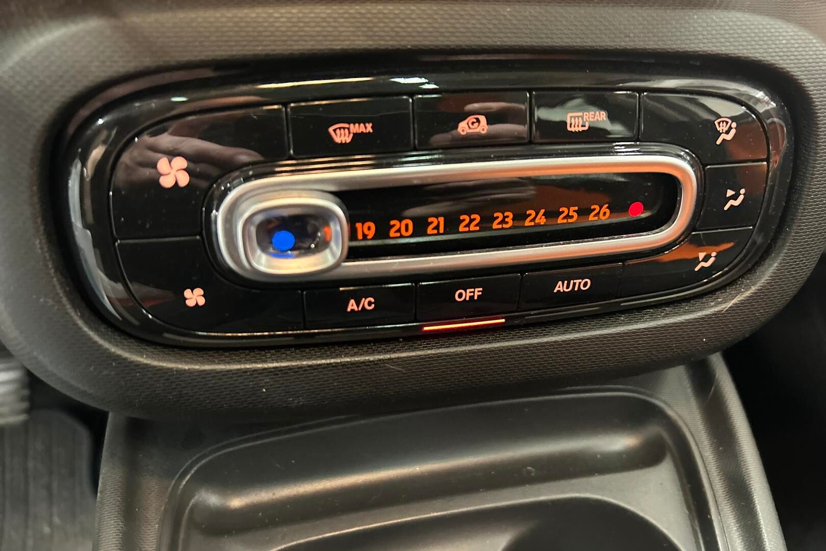 smart forfour iso kuva 17