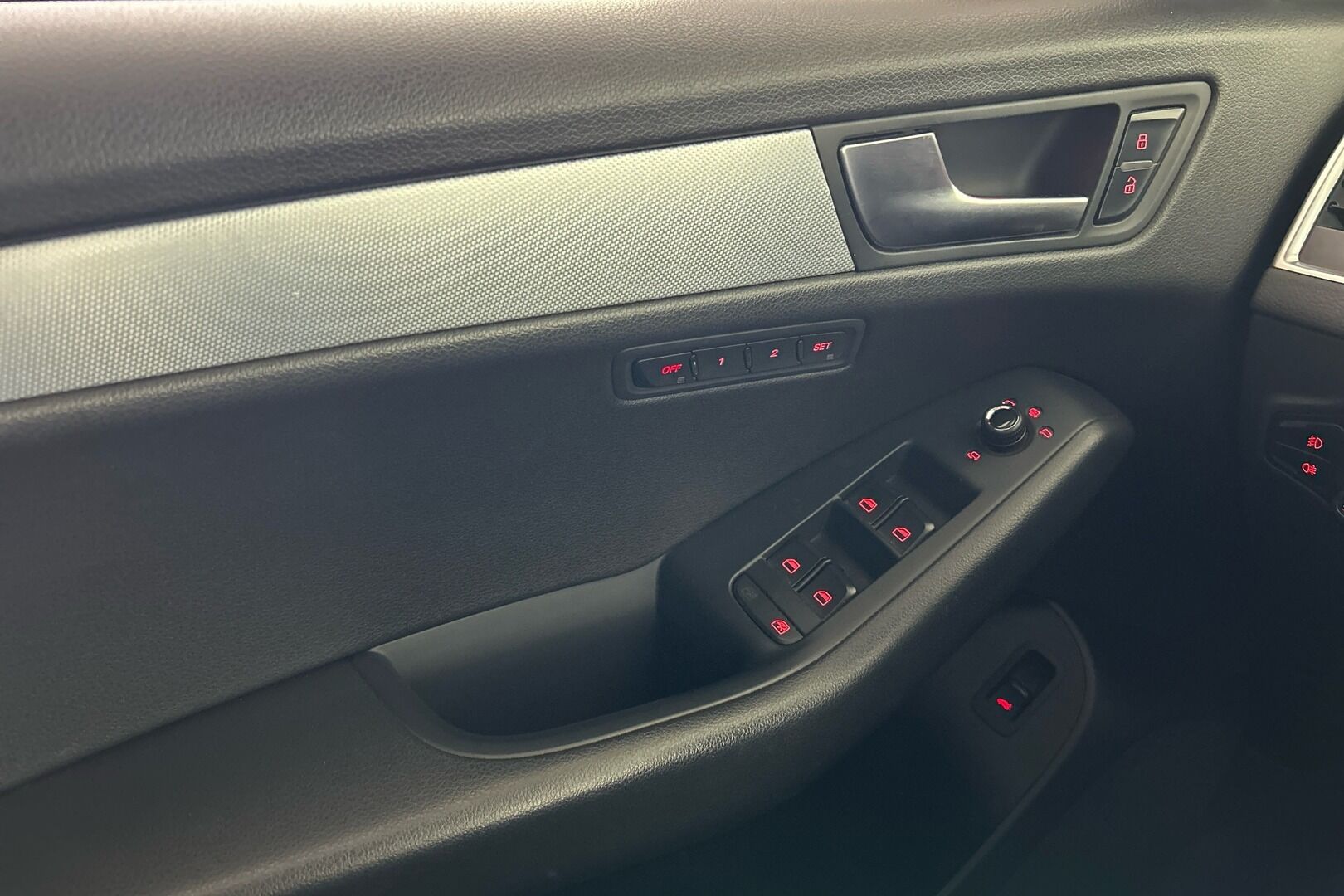 Audi Q5 iso kuva 15