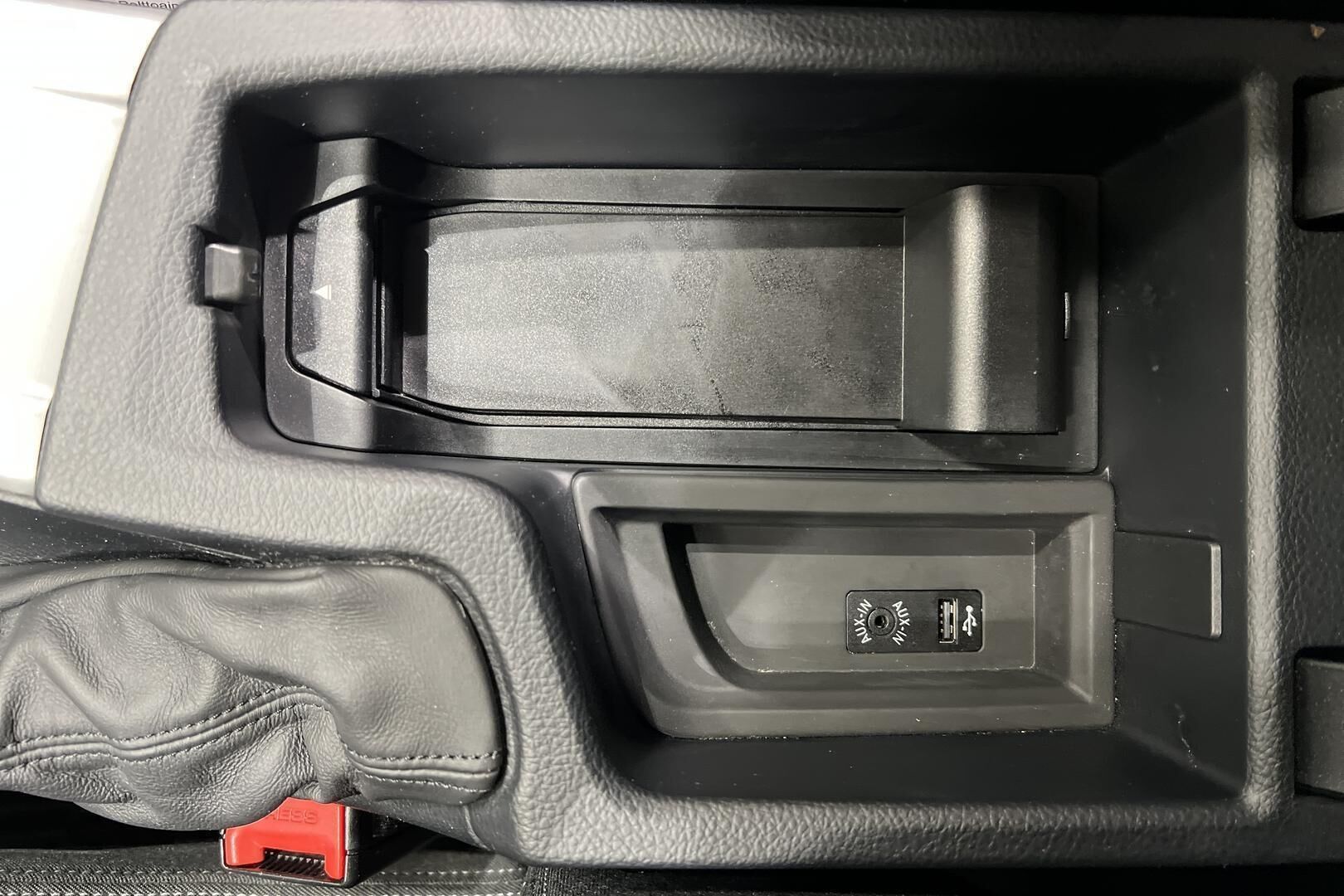 BMW 3-SARJA iso kuva 18