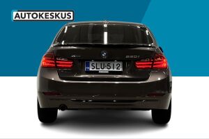 BMW 3-SARJA esikatselu 4