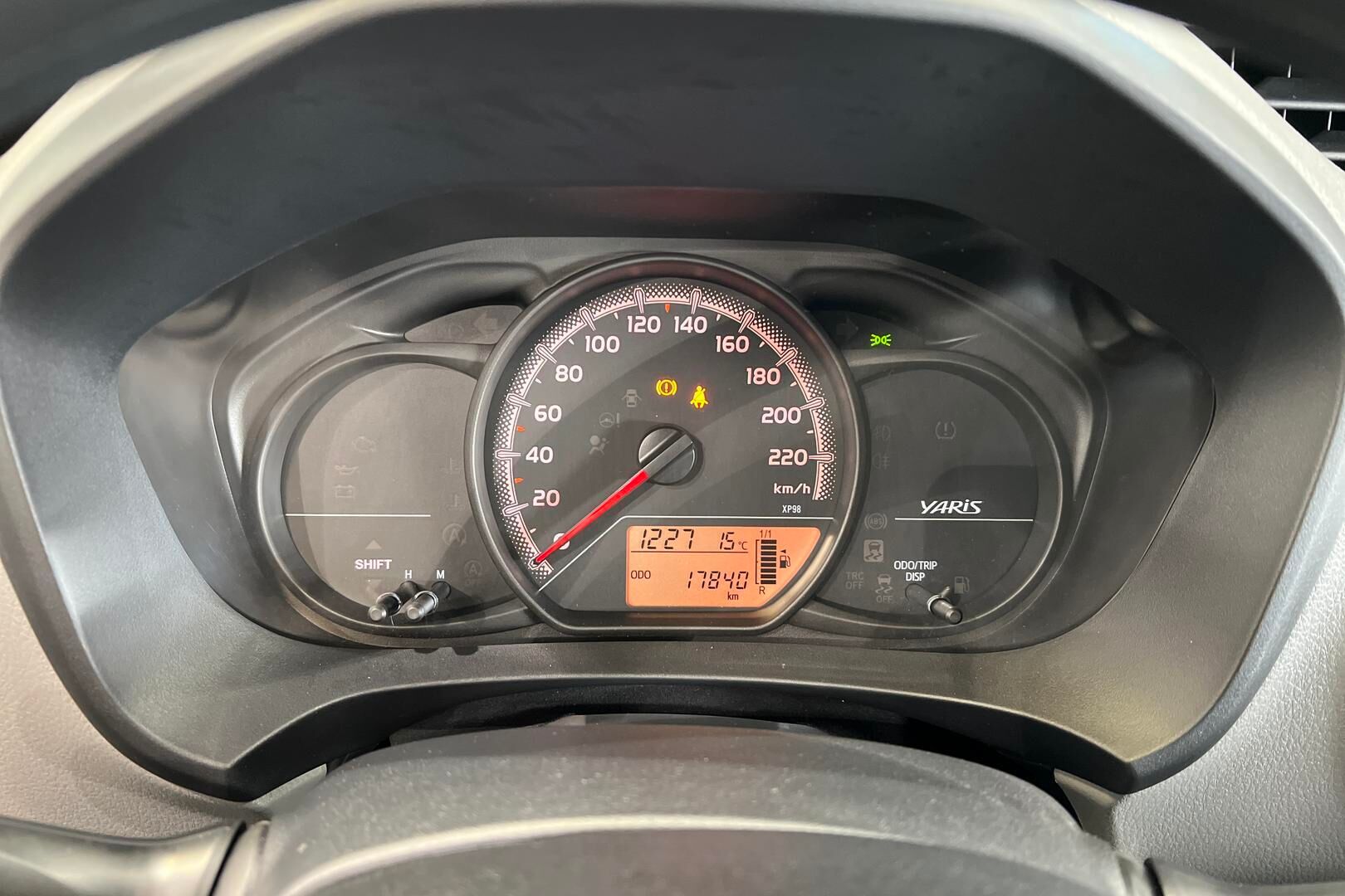 Toyota Yaris iso kuva 14