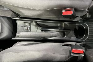 Toyota Yaris esikatselu 12