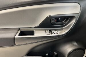 Toyota Yaris esikatselu 15