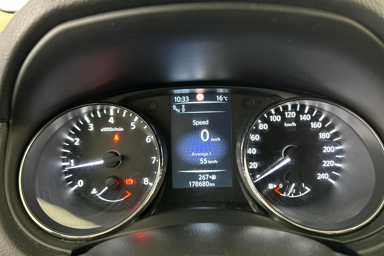 Nissan Qashqai iso kuva 14