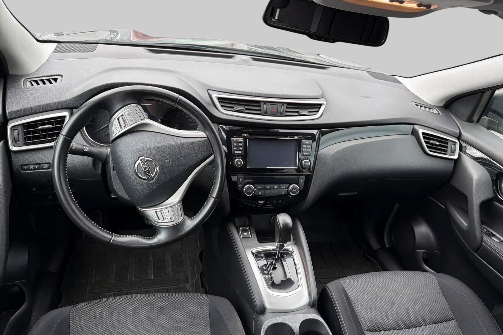 Nissan Qashqai iso kuva 1