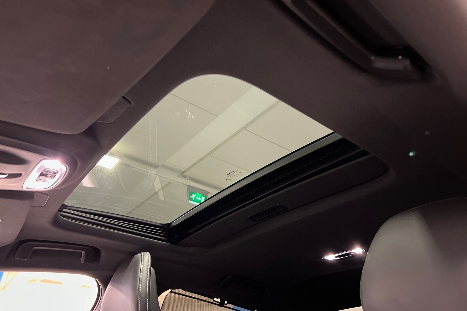 Volvo S90 iso kuva 19