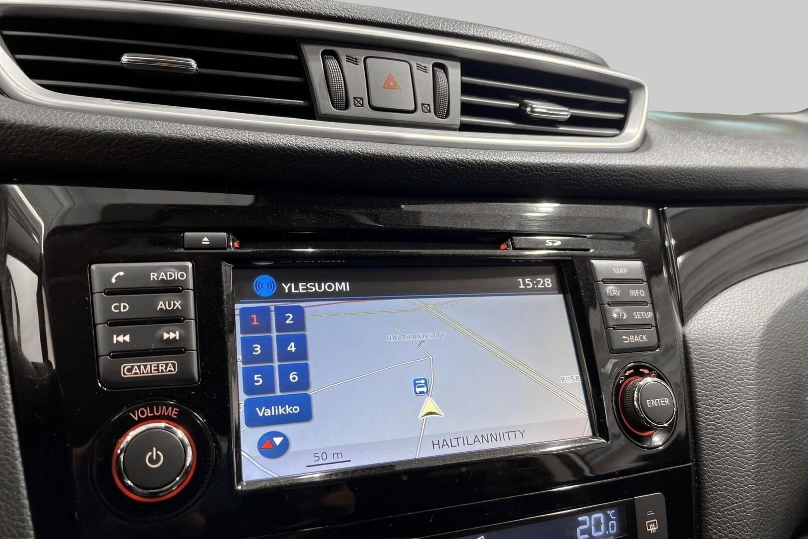 Nissan Qashqai iso kuva 15