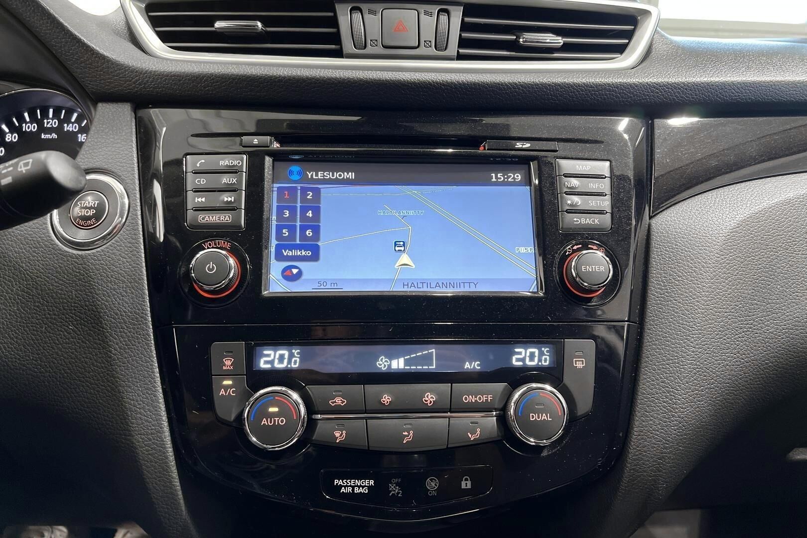 Nissan Qashqai iso kuva 17