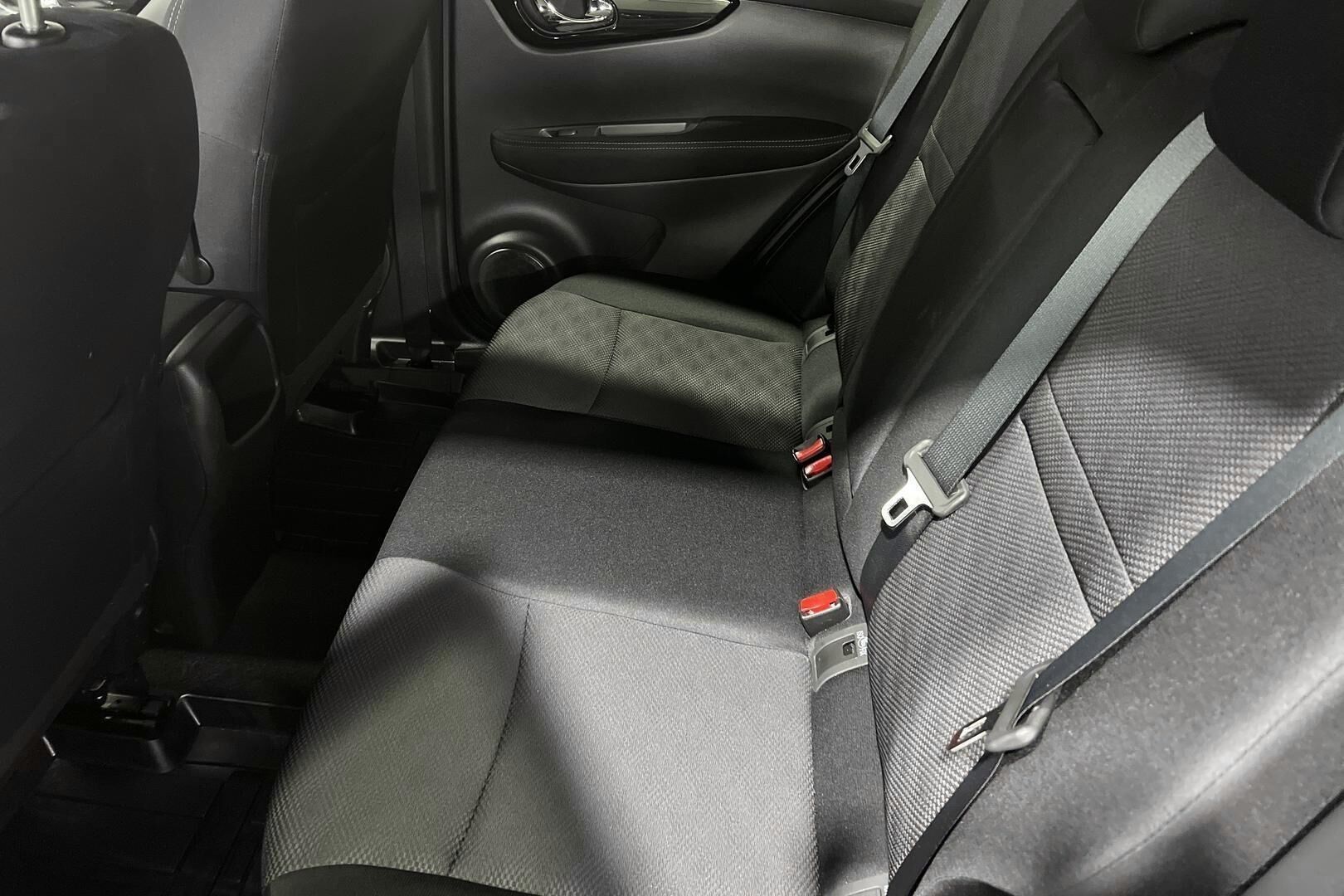 Nissan Qashqai iso kuva 10