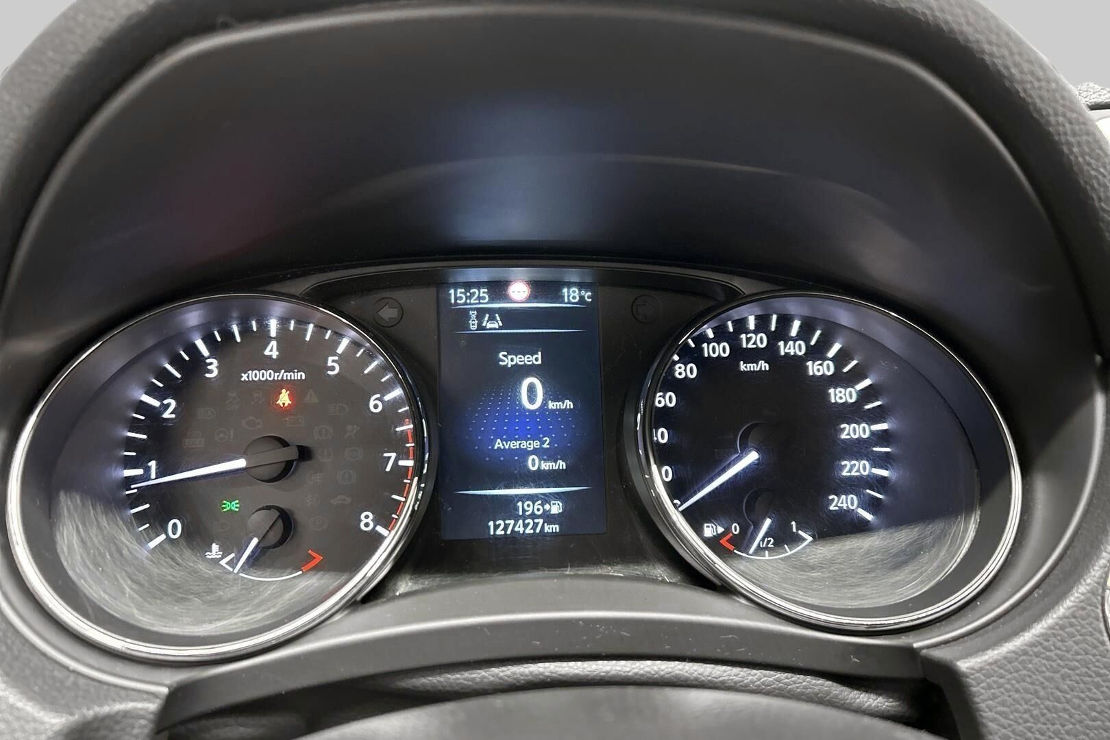 Nissan Qashqai iso kuva 14