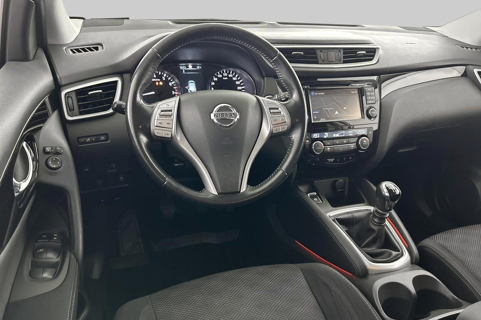 Nissan Qashqai iso kuva 27