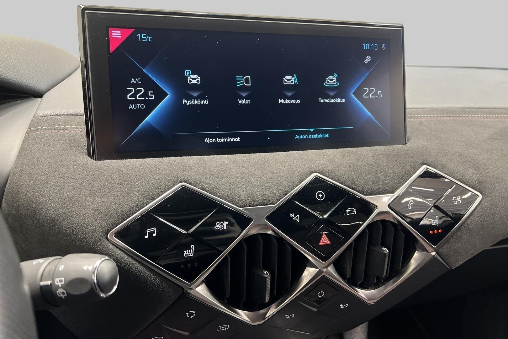 DS 3 Crossback iso kuva 16