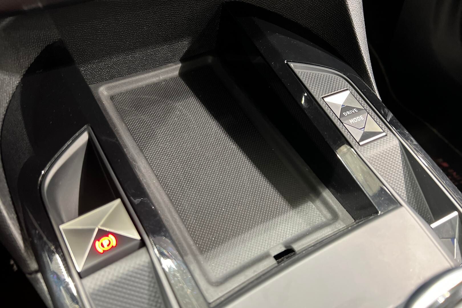 DS 3 Crossback iso kuva 20