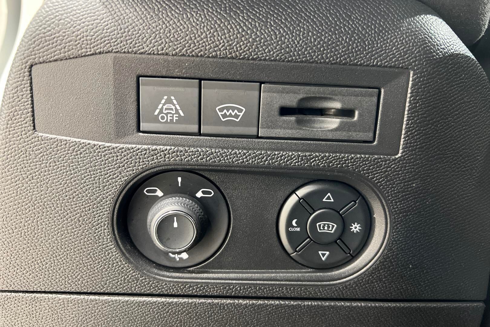 DS 3 Crossback iso kuva 24