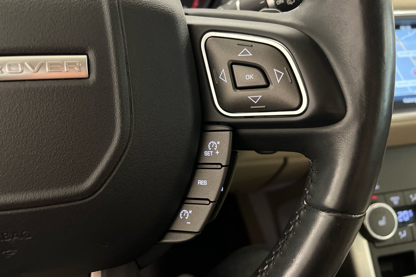 Land Rover Range Rover Evoque iso kuva 13