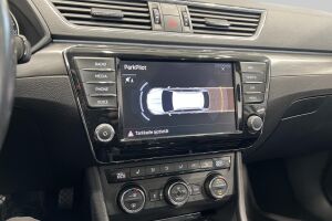 Skoda Superb esikatselu 16