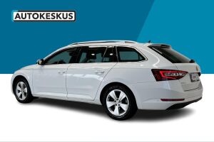 Skoda Superb esikatselu 7