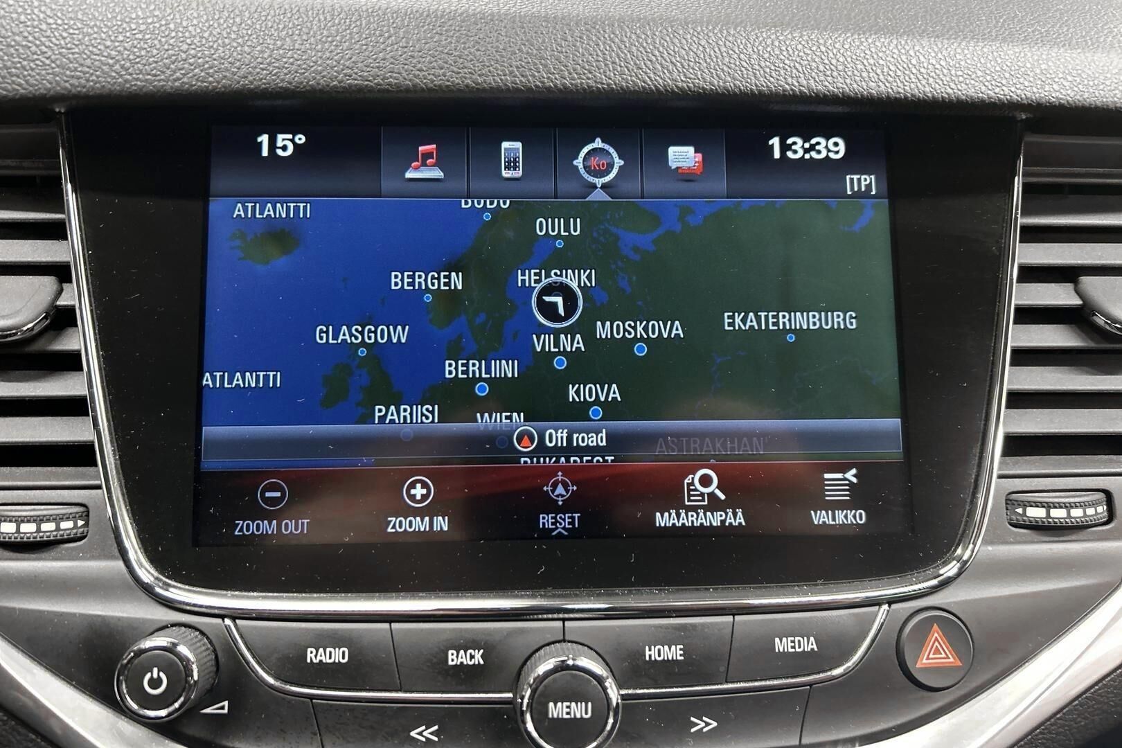 Opel Astra iso kuva 17