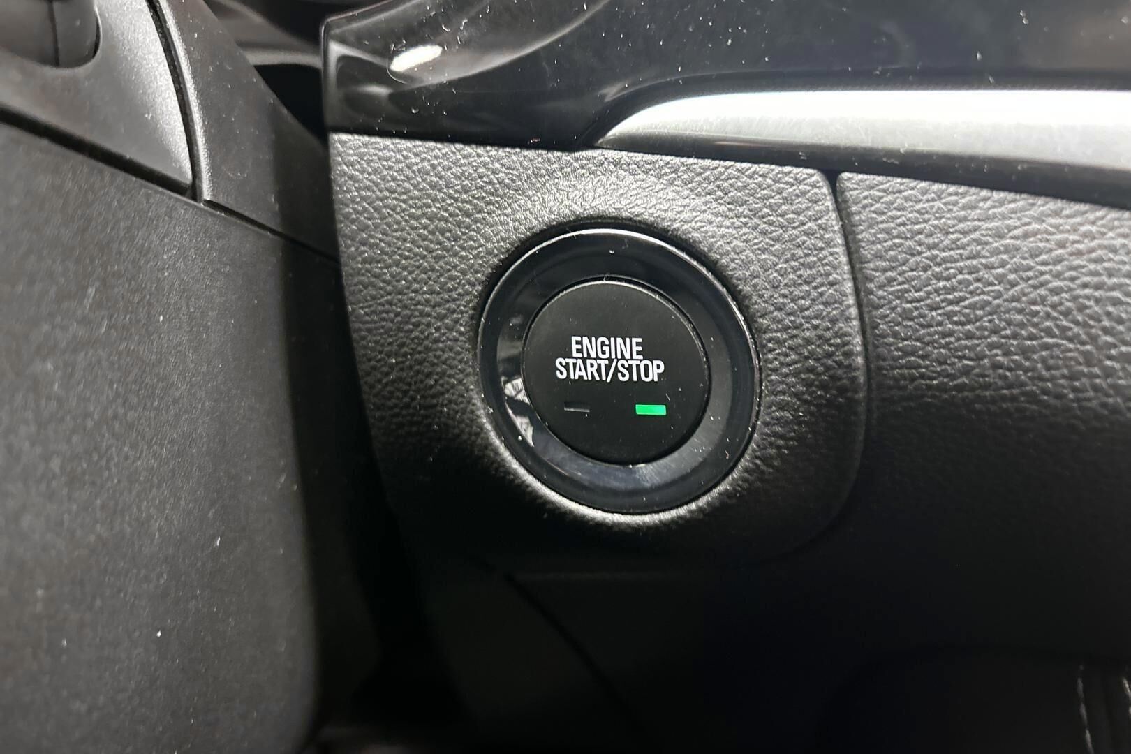 Opel Astra iso kuva 22