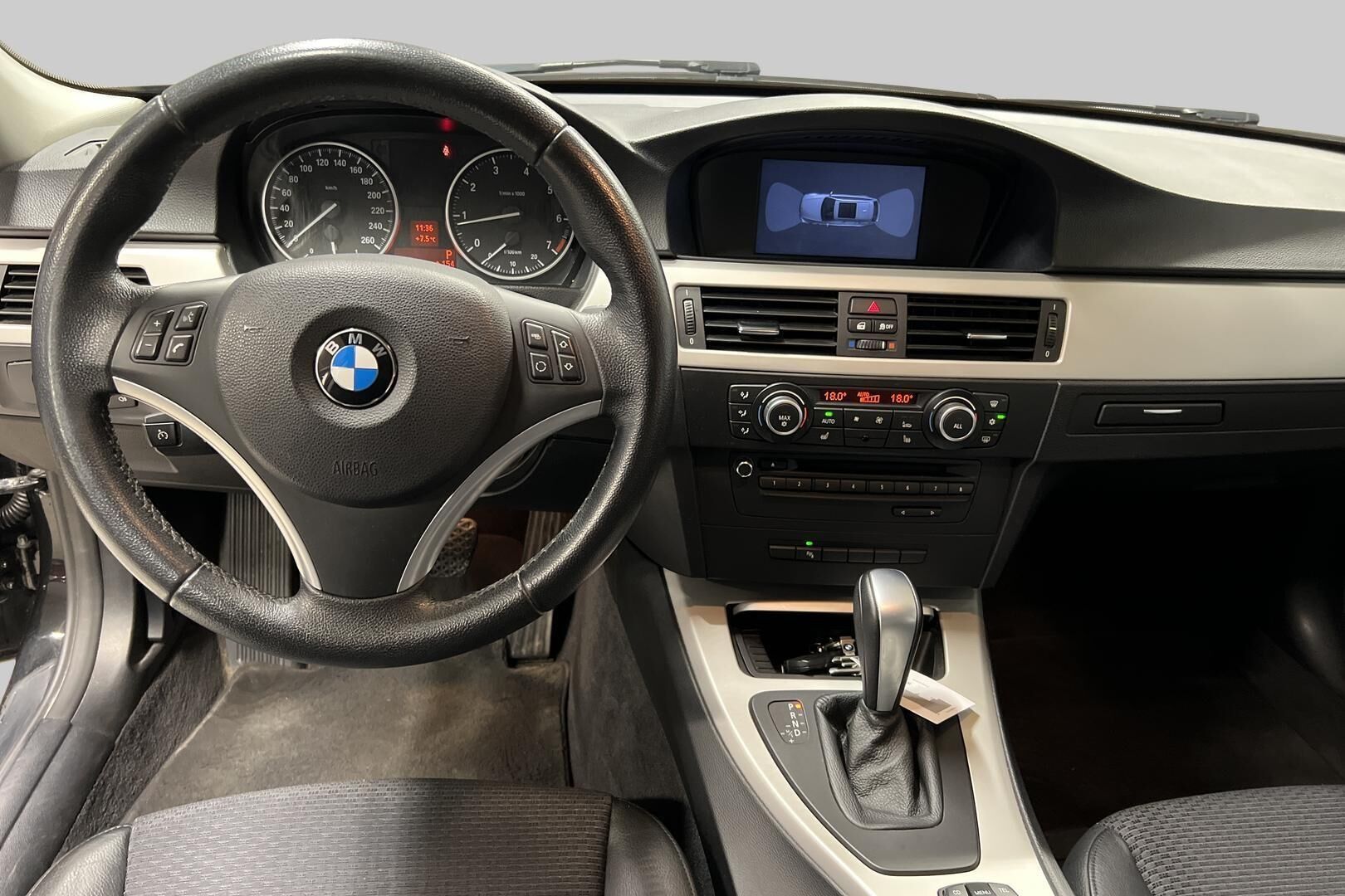 BMW 3-sarja iso kuva 11