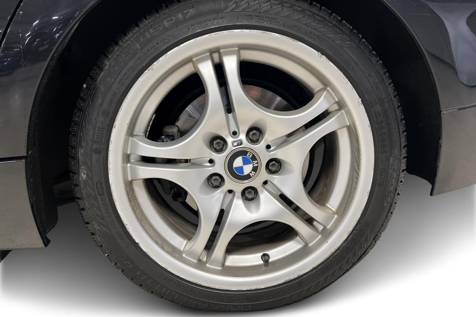 BMW 3-sarja iso kuva 13