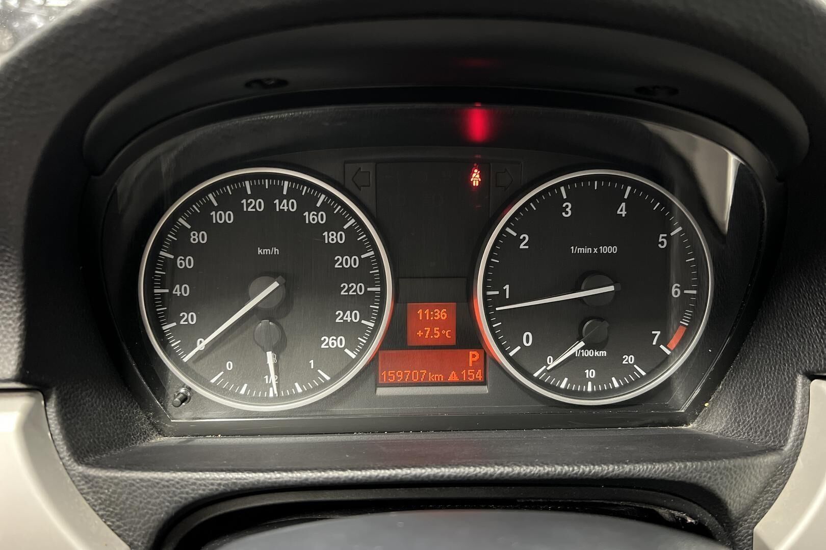 BMW 3-sarja iso kuva 14