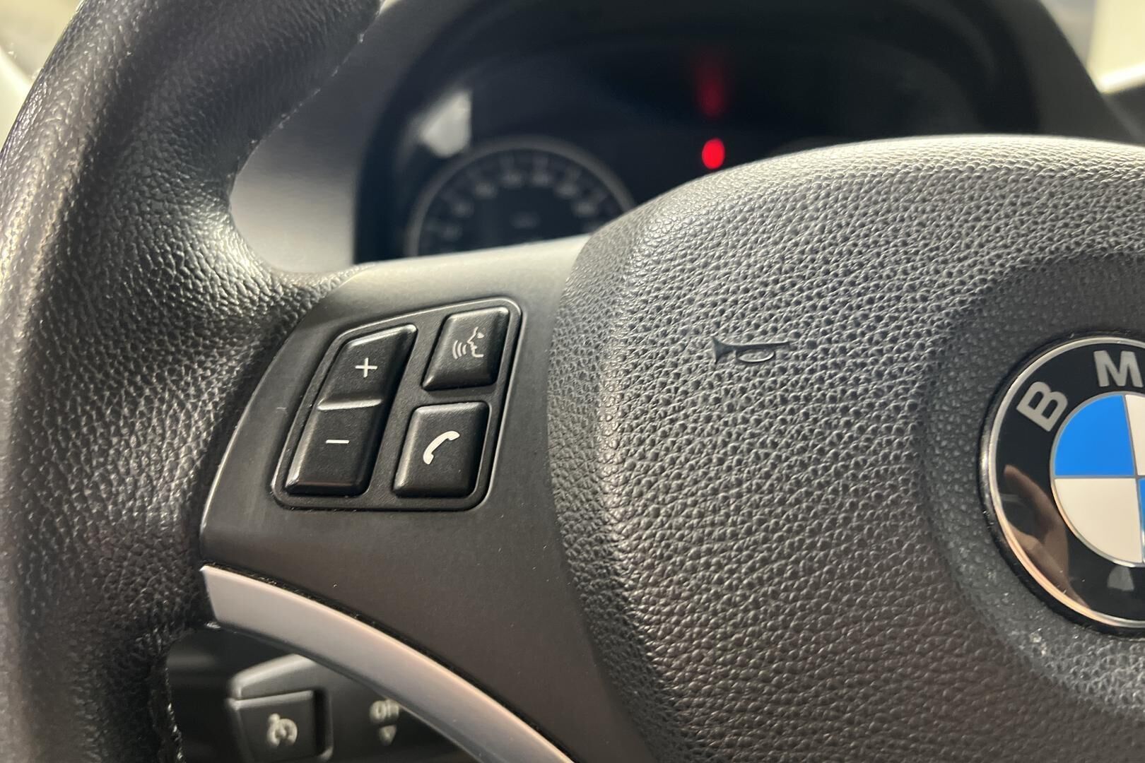 BMW 3-sarja iso kuva 18