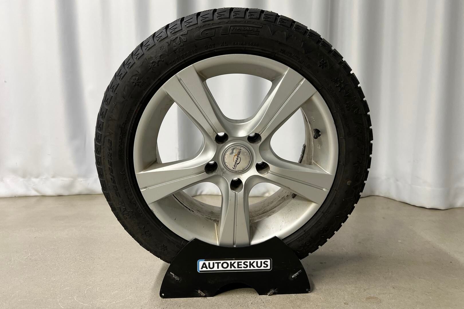 BMW 3-sarja iso kuva 20