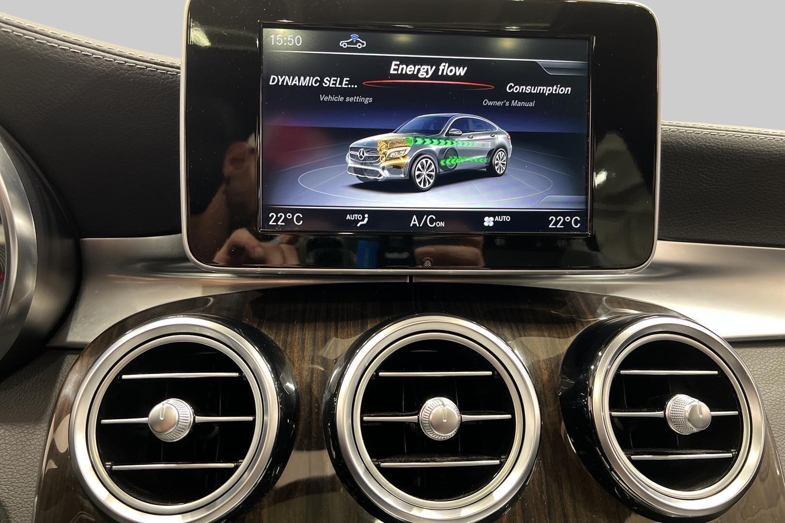 Mercedes-Benz GLC iso kuva 13