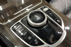 Mercedes-Benz GLC esikatselu 16