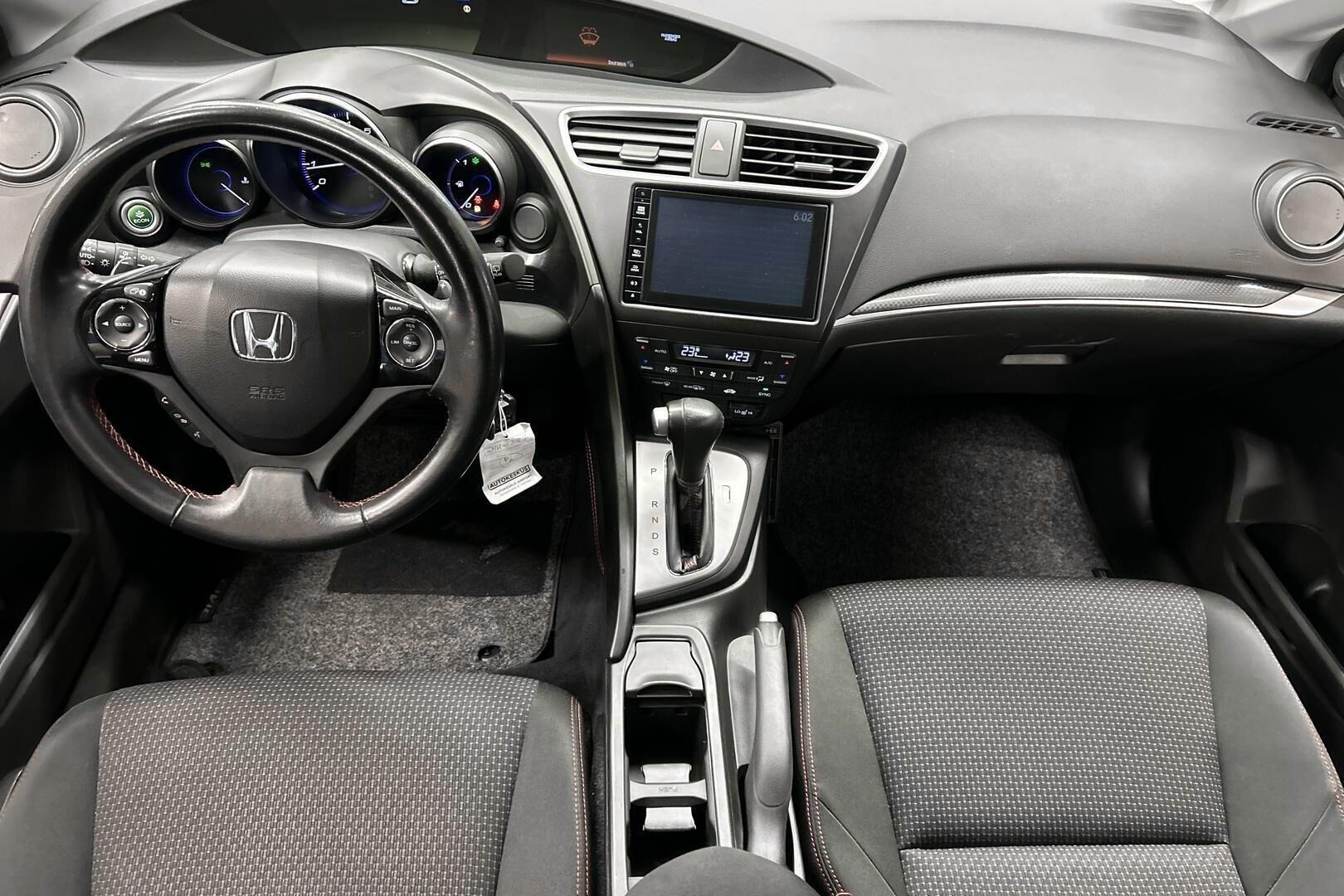 Honda Civic iso kuva 17