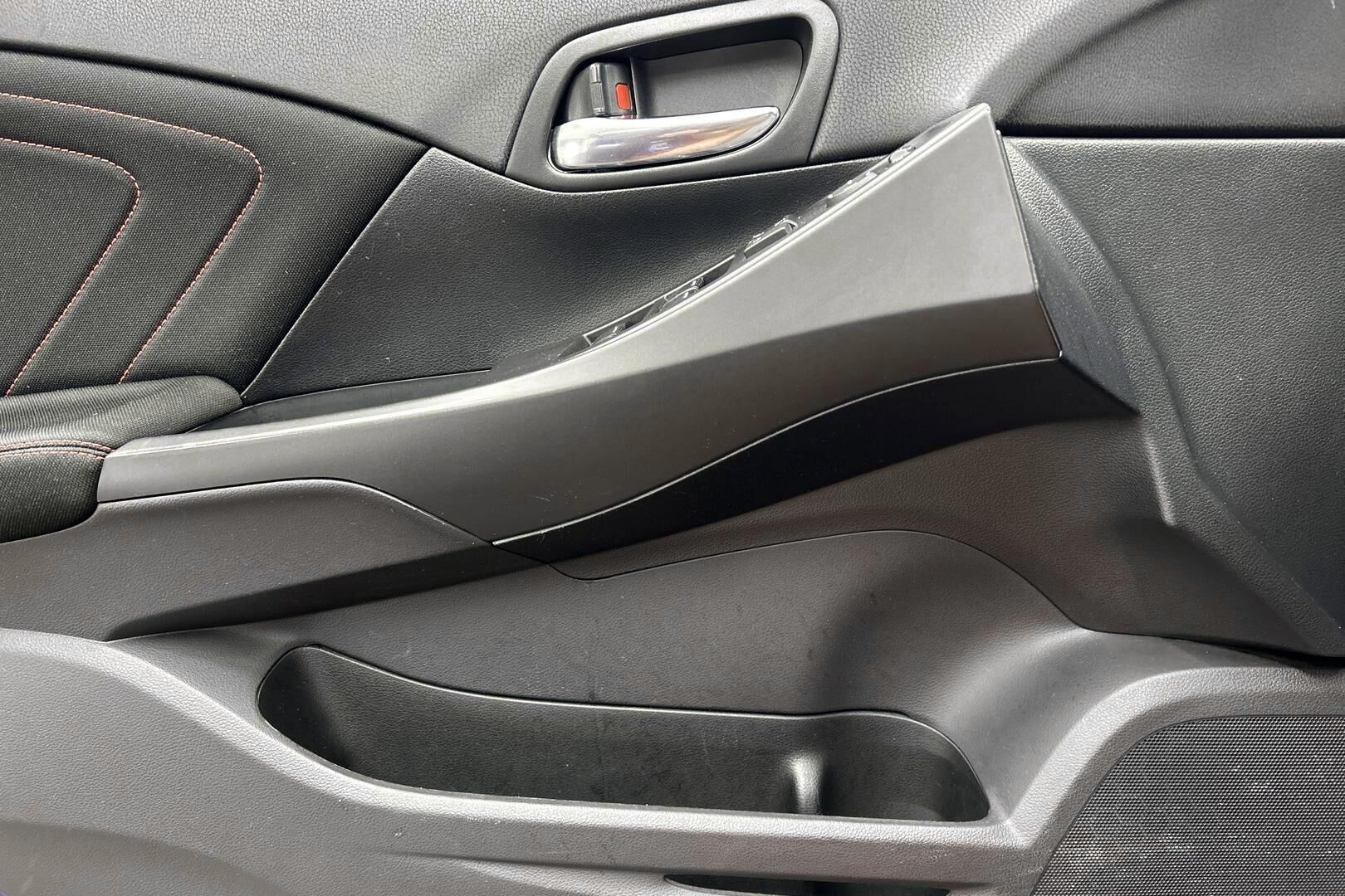 Honda Civic iso kuva 24