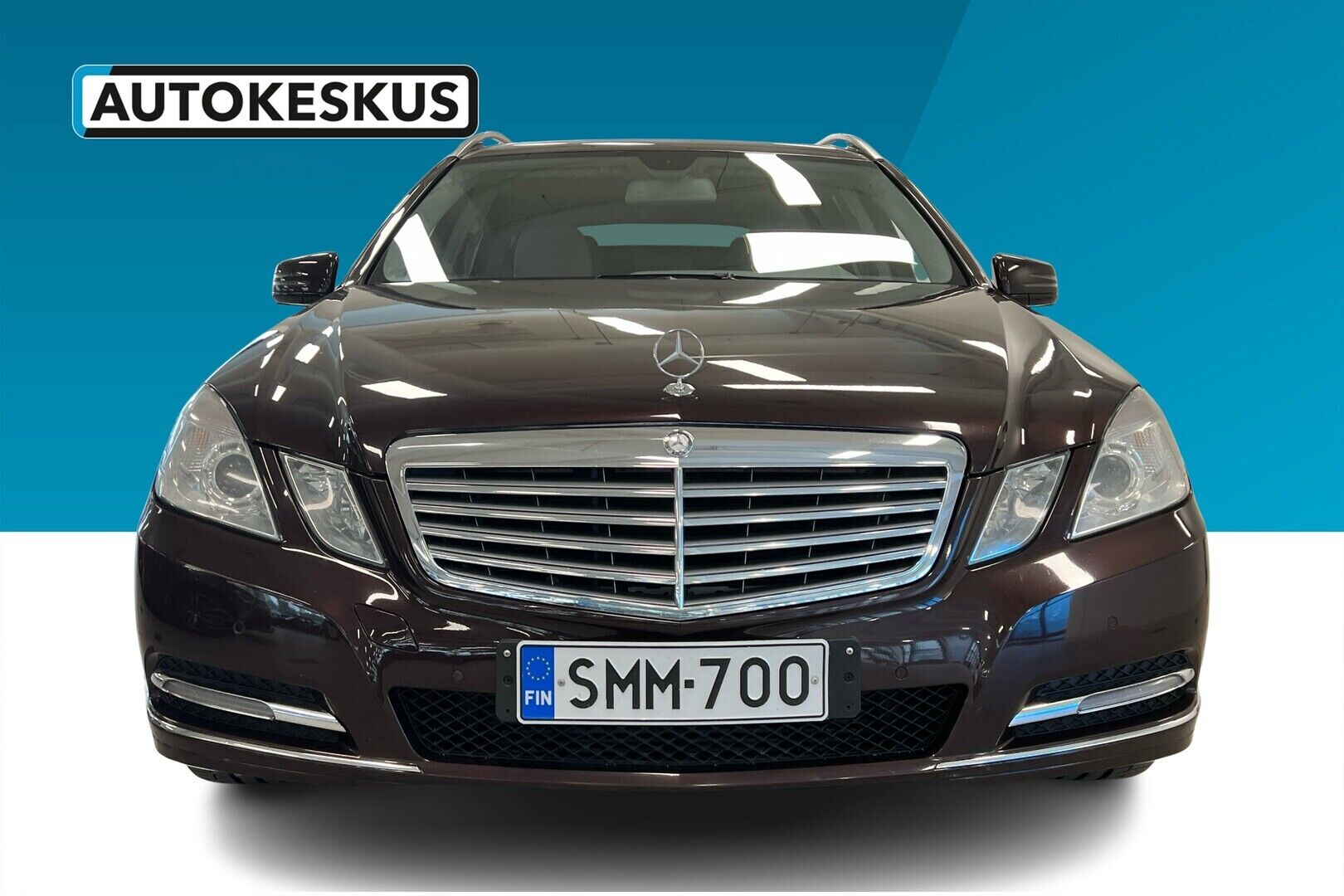 Mercedes-Benz E iso kuva 3