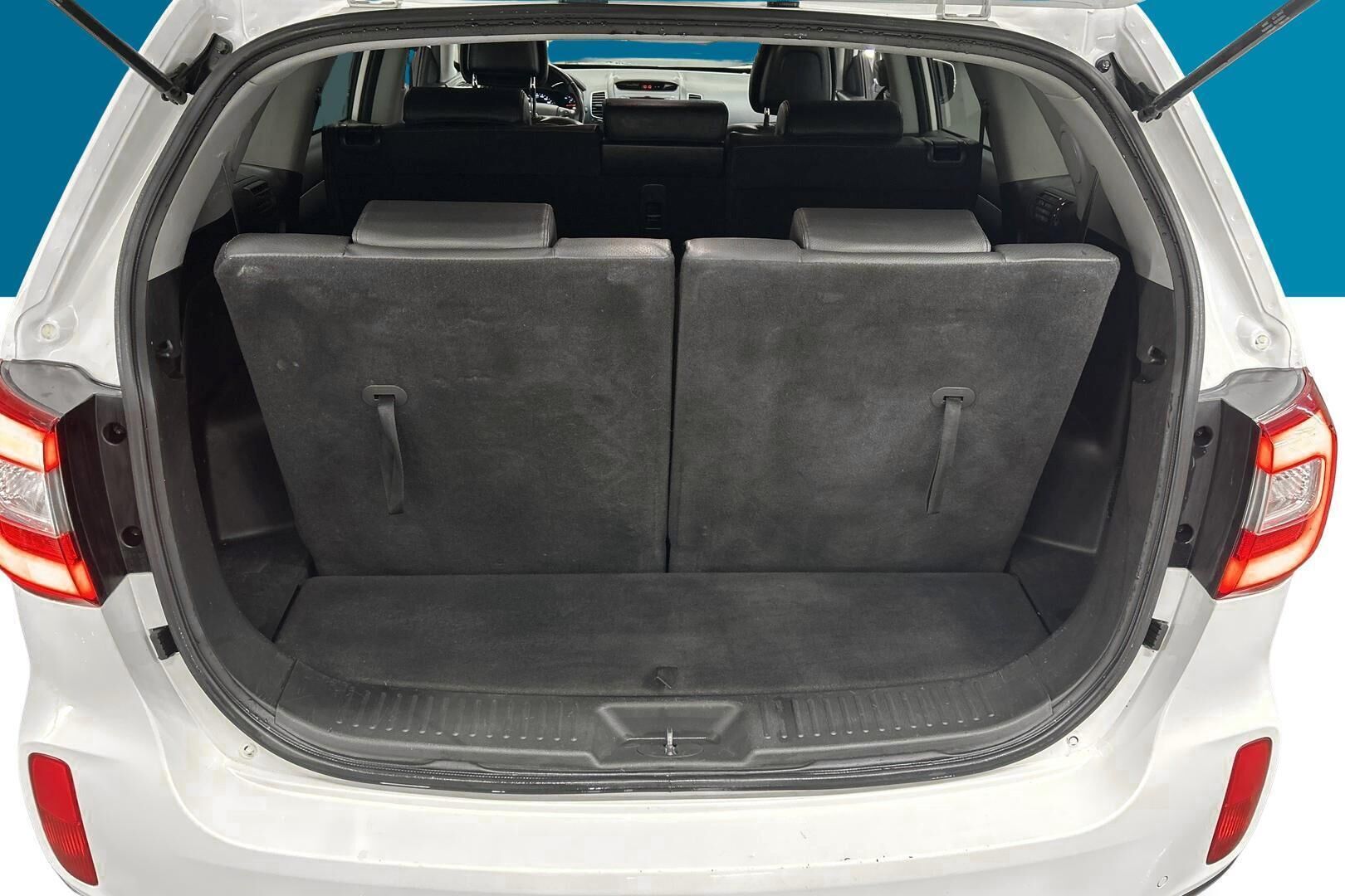 Kia Sorento iso kuva 11