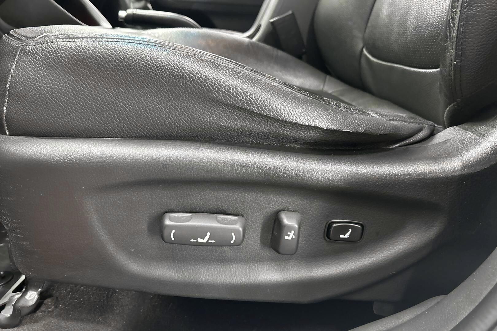 Kia Sorento iso kuva 24