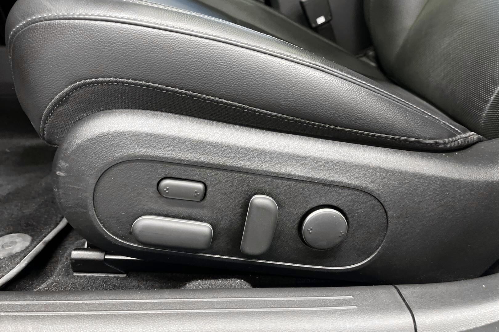 Hyundai IONIQ 6 iso kuva 14