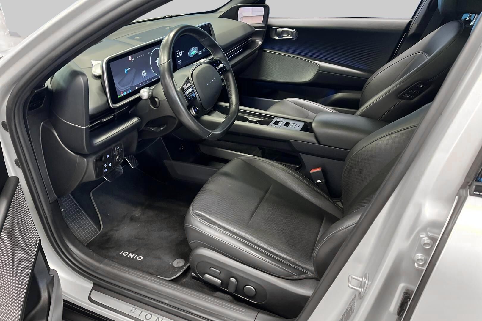 Hyundai IONIQ 6 iso kuva 9
