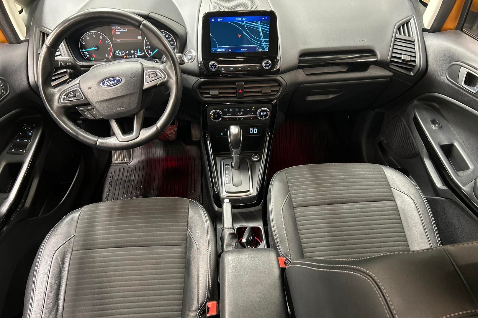 Ford Ecosport iso kuva 11