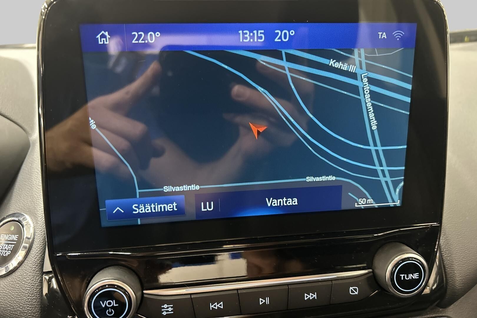 Ford Ecosport iso kuva 16