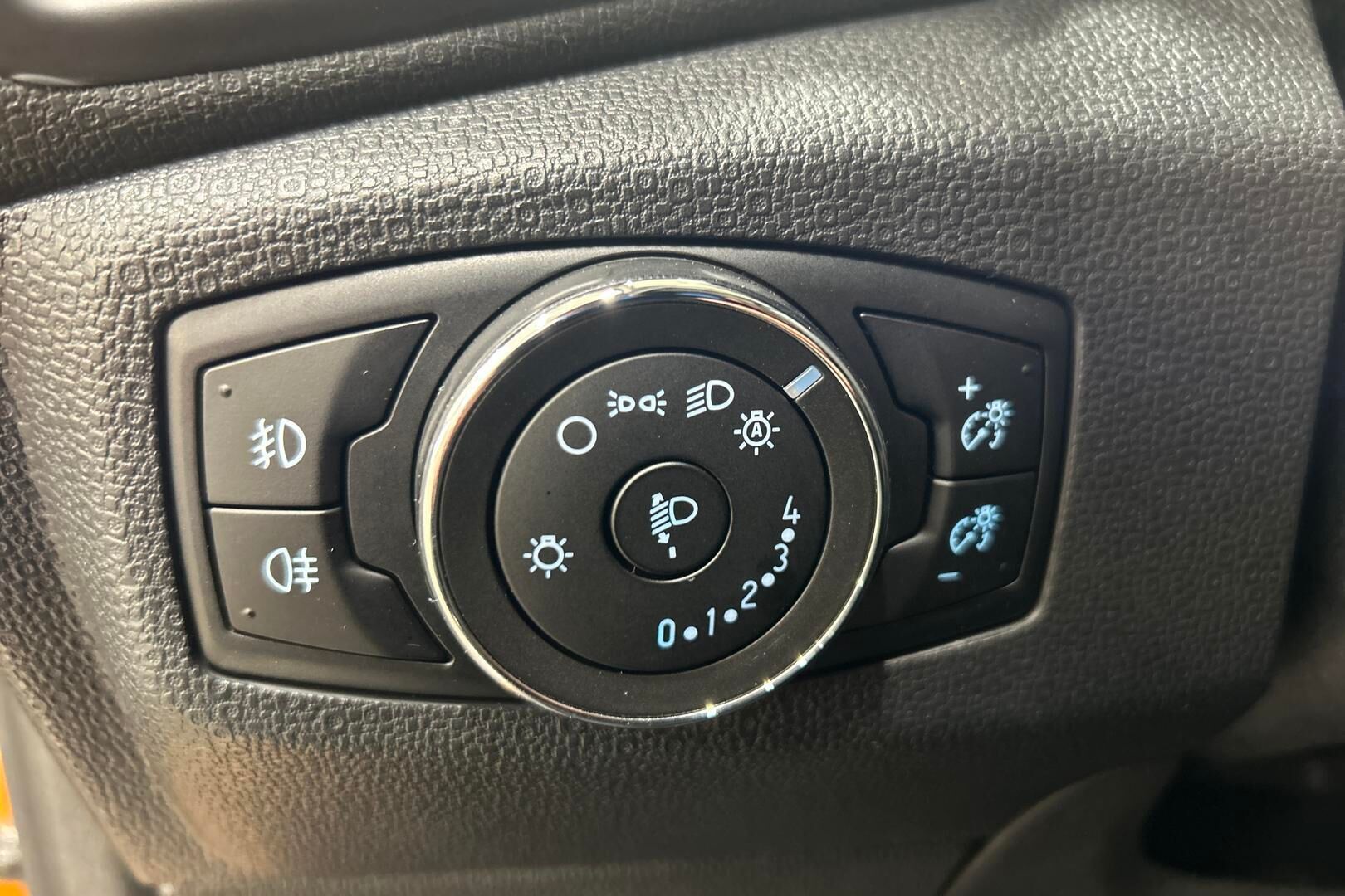 Ford Ecosport iso kuva 21