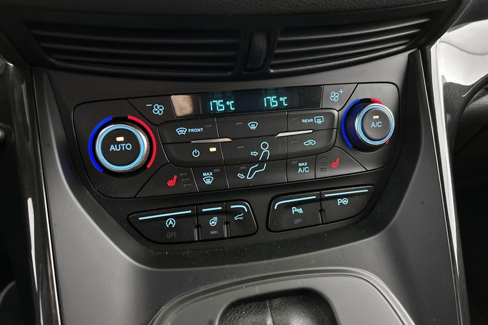 Ford Kuga iso kuva 21