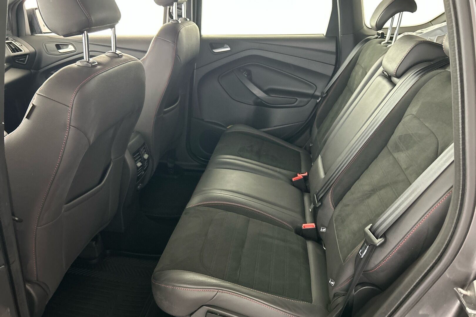 Ford Kuga iso kuva 9
