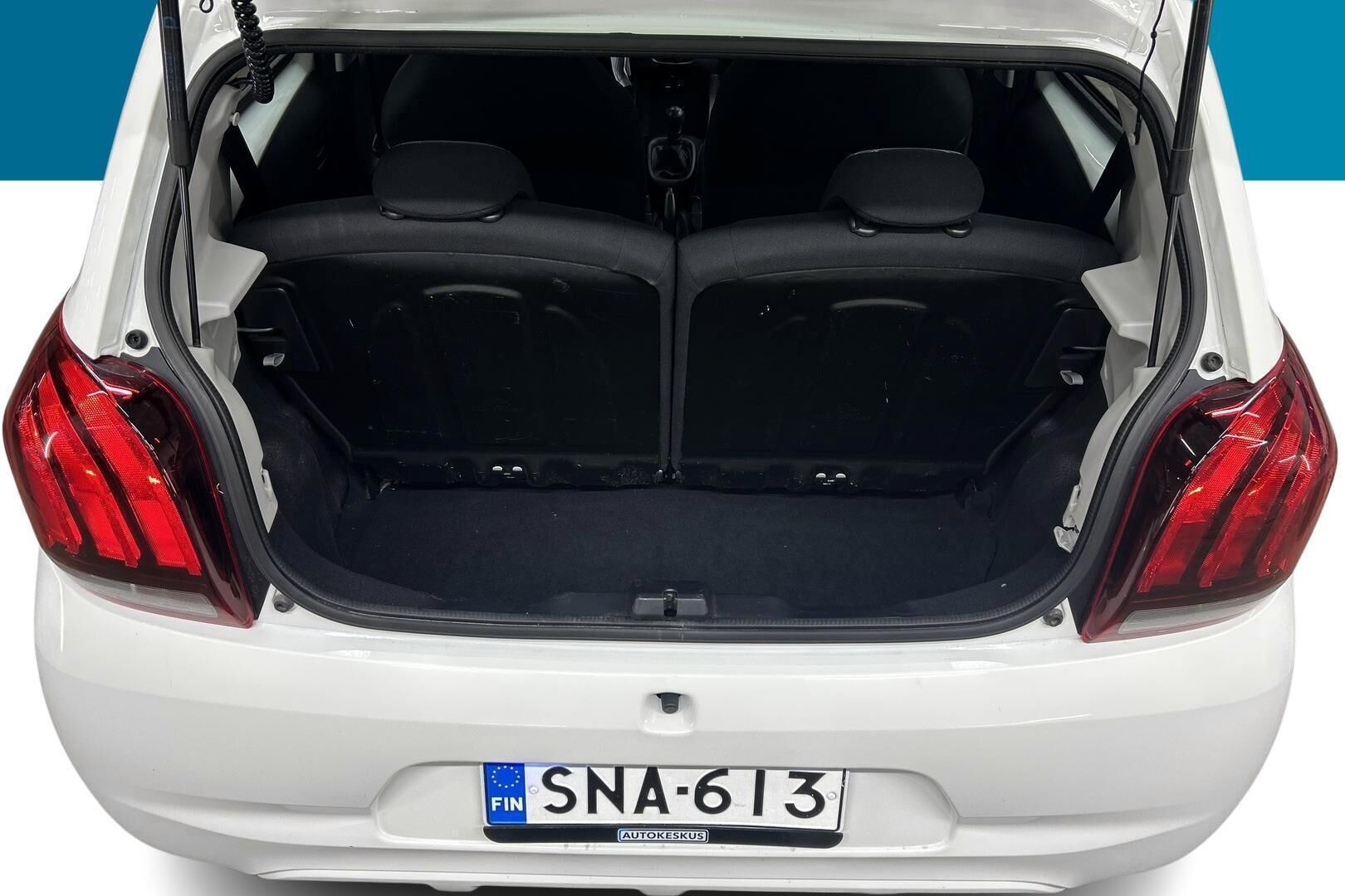 Peugeot 108 iso kuva 11