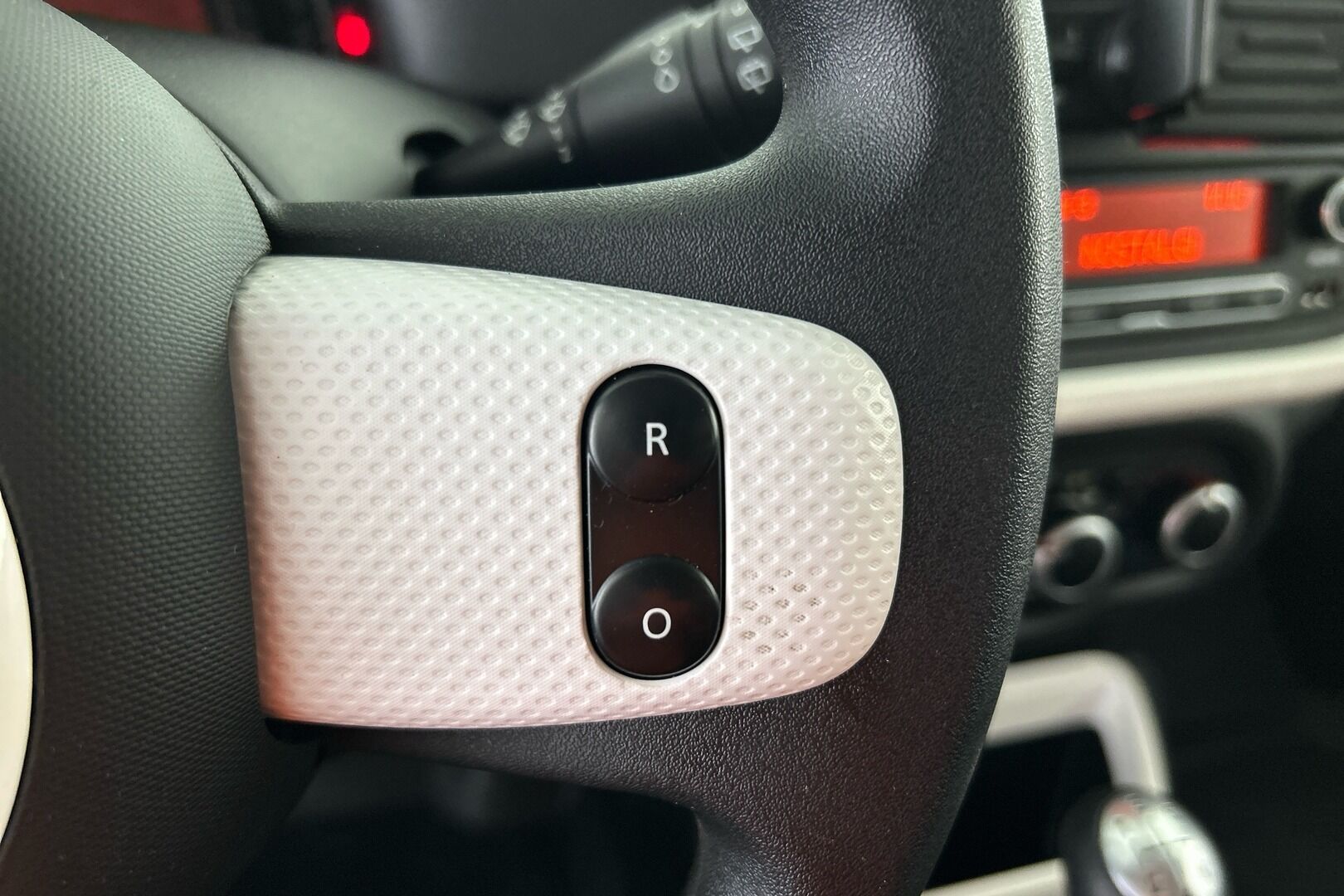 Renault Twingo iso kuva 14