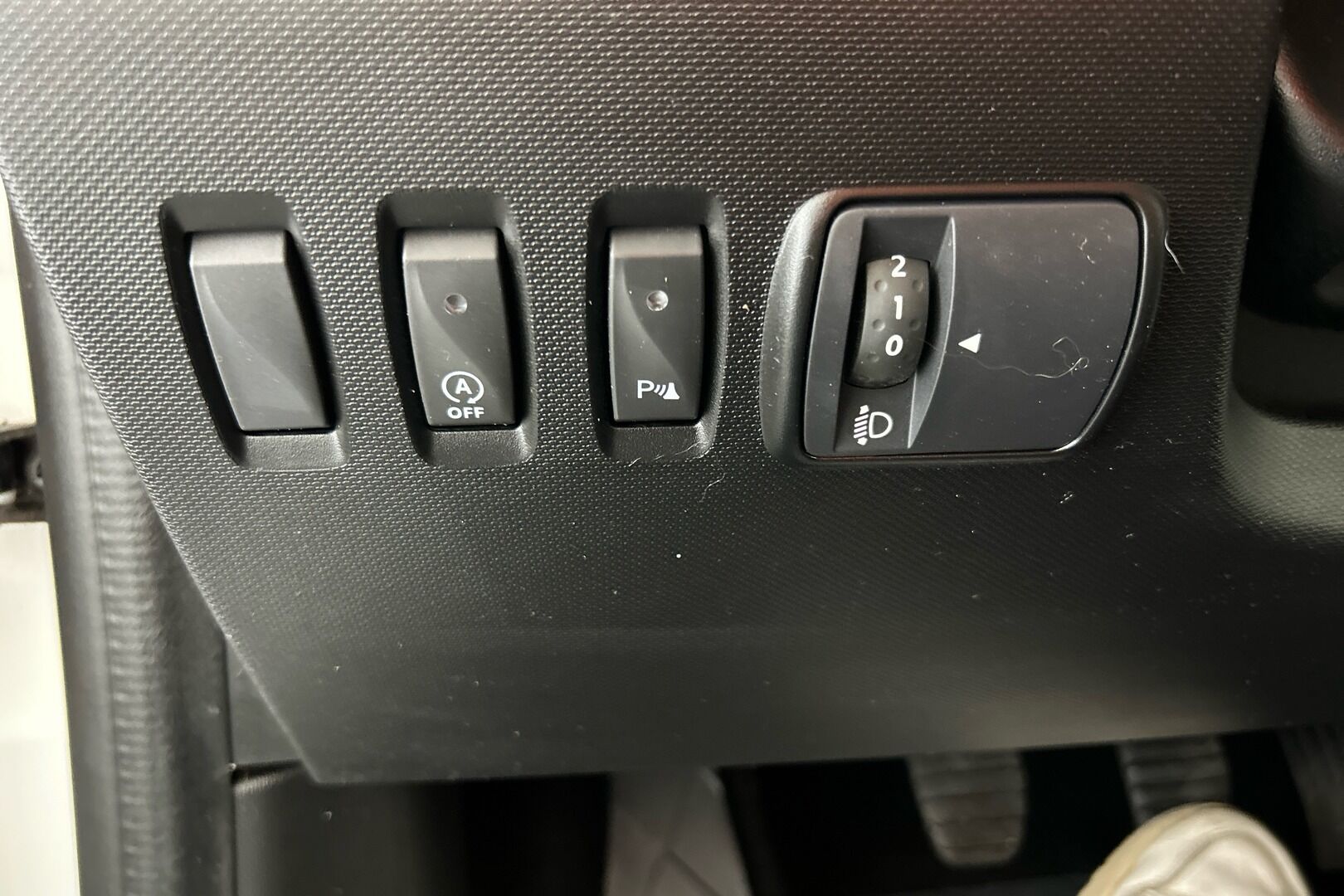 Renault Twingo iso kuva 15