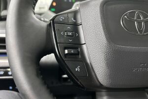 Toyota Prius Plug-in esikatselu 5