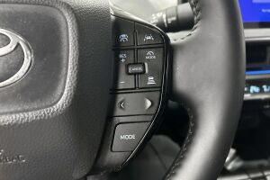 Toyota Prius Plug-in esikatselu 6