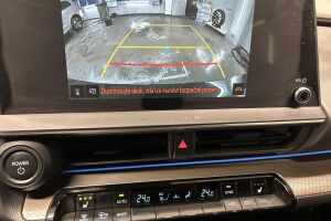 Toyota Prius Plug-in esikatselu 22