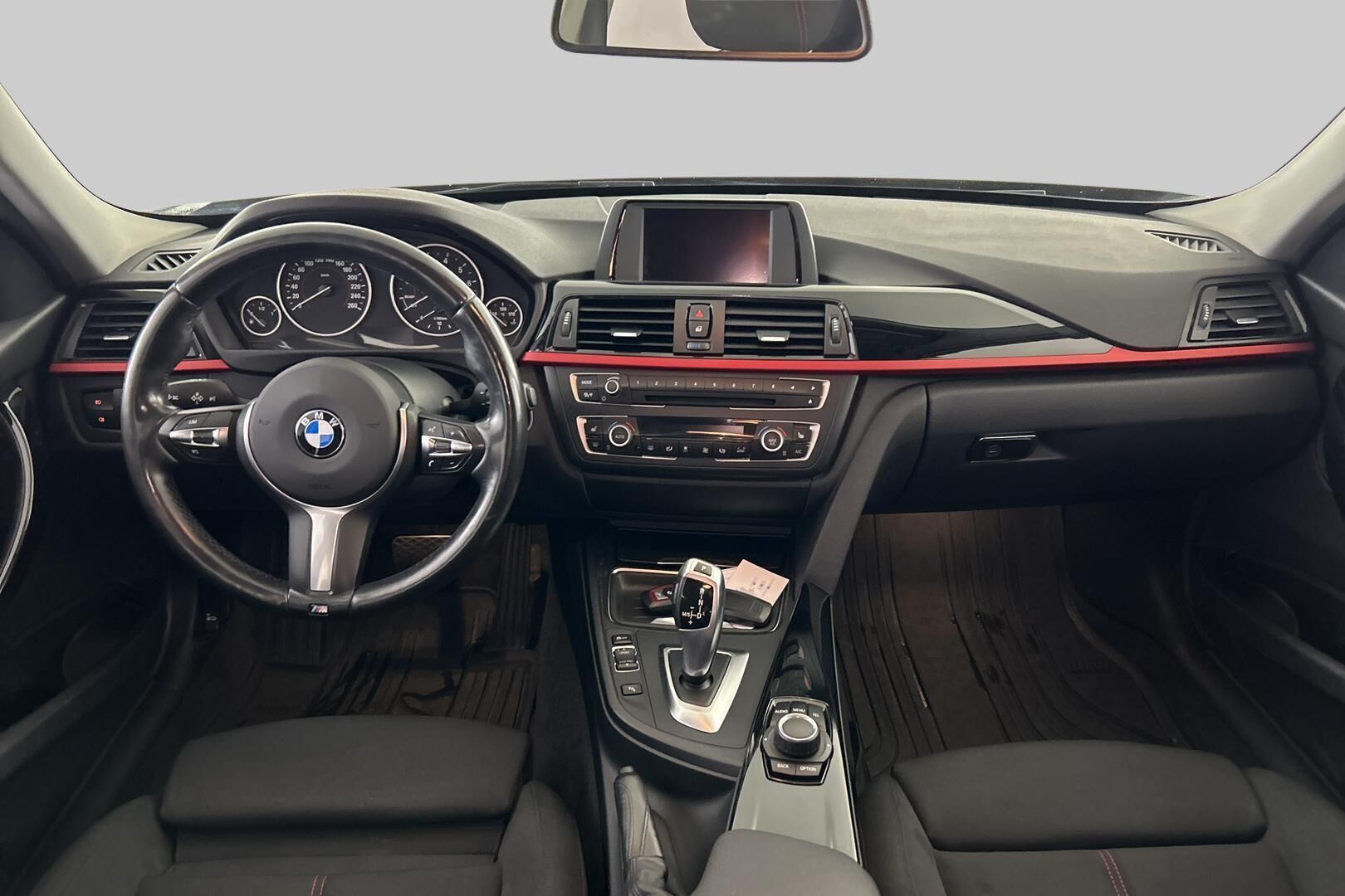 BMW 3-SARJA iso kuva 10